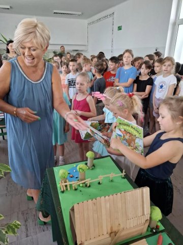 4488395439305664555379709209148816678398077n